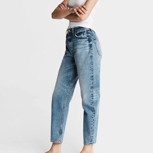 Rag & Bone Ryan Super High-Rise Jean - Norwalk
Relaxed Fit Mid Indigo Jean - Picture 2 of 15